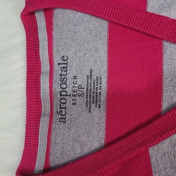 Aeropostale V- Neck Striped Sweater - Picture 3 of 4